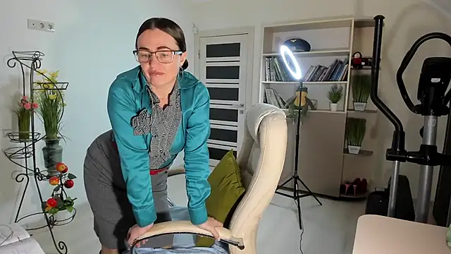 Vika73 live XXX chat