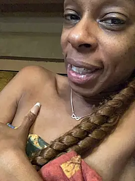 Chatroom XXX en direct de Jasmine_FullsShine