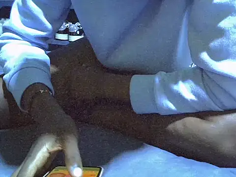 Chatroom XXX en direct de Lutyie