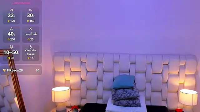 MiaYMolly Chat XXX live