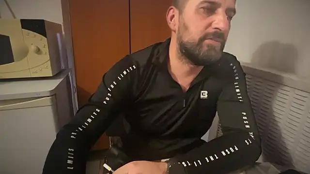 Chat XXX ao vivo de TARKAN1