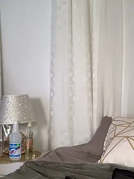 emilyrojasのライブXXXチャット