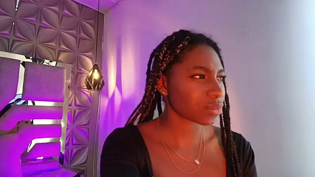 Živý XXX chat Queen_perla_