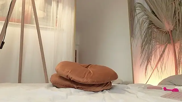 Polynessia live XXX chat