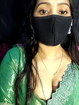 Chat +18 de Monalisha_G ao vivo