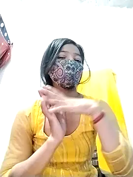 Cute-Naavya 现场XXX聊天