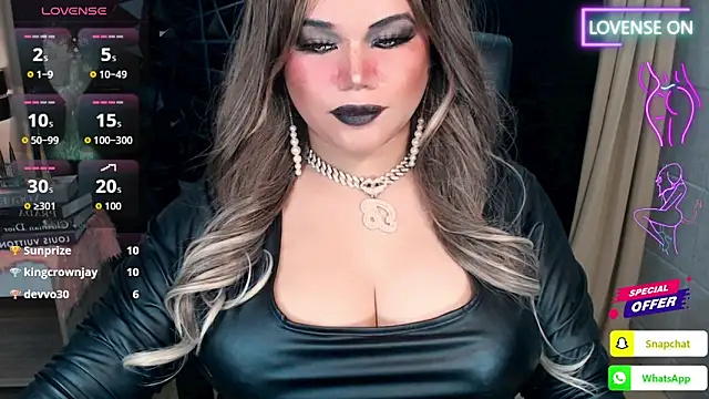 xHugeHarleySelfsuckerx: διαδικτυακό σόου στην κάμερα