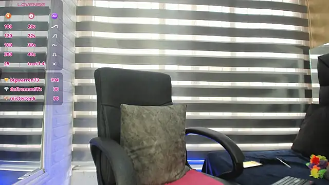 sheyla__ebony 现场XXX聊天