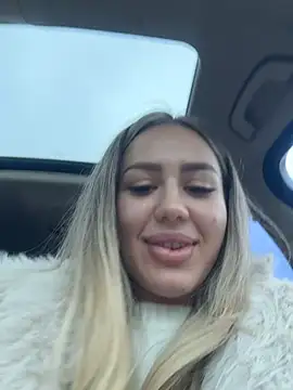 alisa_w Chat XXX in diretta