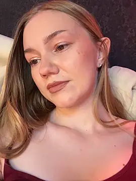 MilaMoone 现场XXX聊天