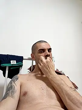 DOMINATOR_SIR-MASTER's Live XXX Chat