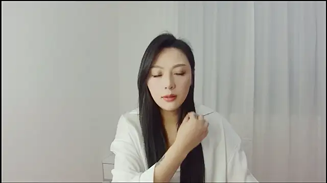 lizhibingniang's Live XXX Chat