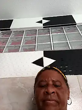 Chat +18 de Rosabela04 ao vivo