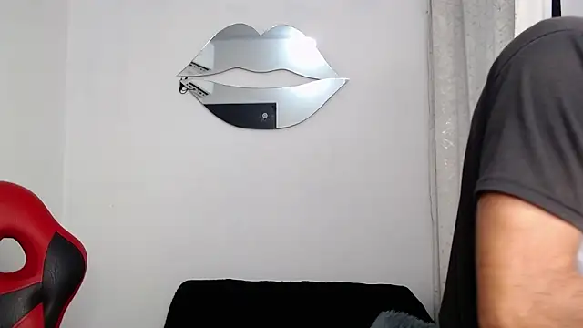 Caius_fox Chat XXX live