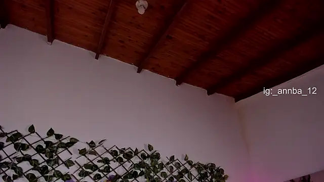 annie_barozzi Adlı Modelin Canlı XXX Sohbeti