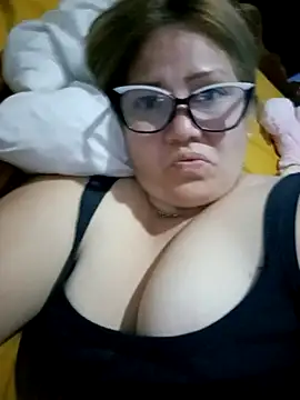 Chat +18 de Carlotaazul ao vivo