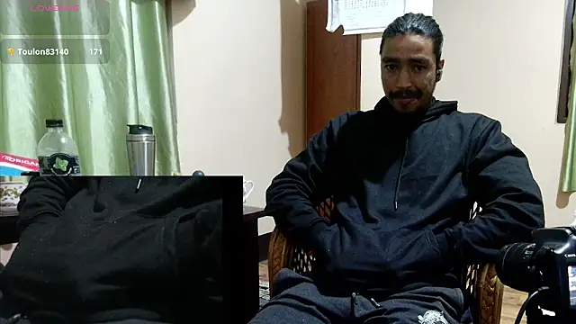 Gre3k_god Chat XXX in diretta