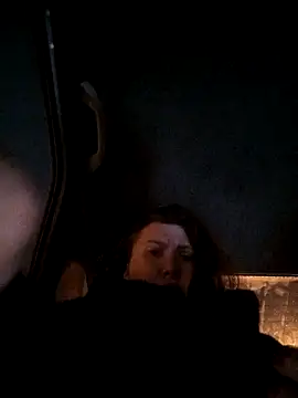 Ambika_beauty Adlı Modelin Canlı XXX Sohbeti