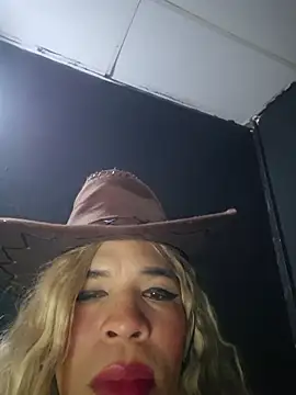 Chatroom XXX en direct de BettyTransBbc