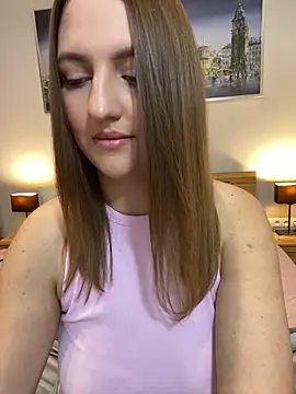 AliceDesmee Adlı Modelin Canlı XXX Sohbeti