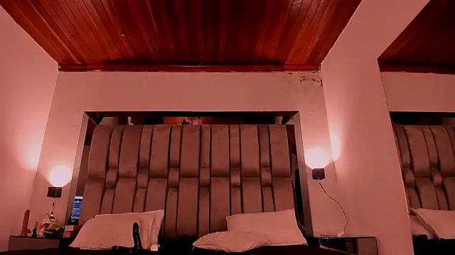 Chatroom XXX en direct de NikkySmiith