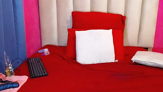 SEXYASSTINAXXX's Live XXX Chat