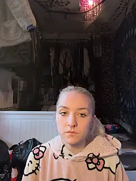 bambibabyy Show in webcam