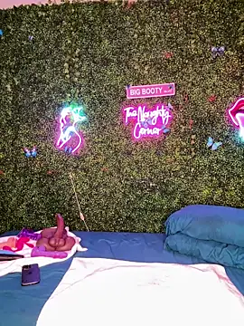 RenaThickAss' Live XXX Chat