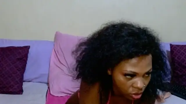 DiamondLuv29 live XXX chat