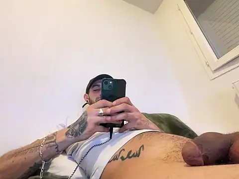 Chat XXX ao vivo de Rebeu313