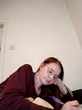 jannis1992 Adlı Modelin Canlı XXX Sohbeti