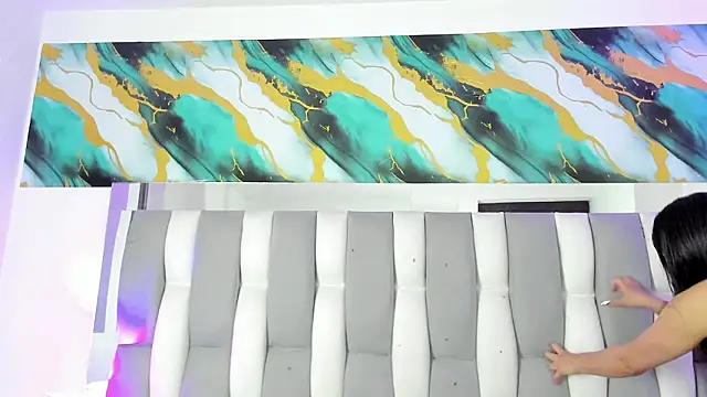 Chatroom XXX en direct de IsaDiiaz