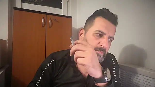 TARKAN1 Adlı Modelin Canlı XXX Sohbeti