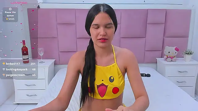 kaily_sweet1 Adlı Modelin Canlı XXX Sohbeti