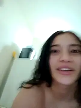 Virgin_Pussy_Love 现场XXX聊天