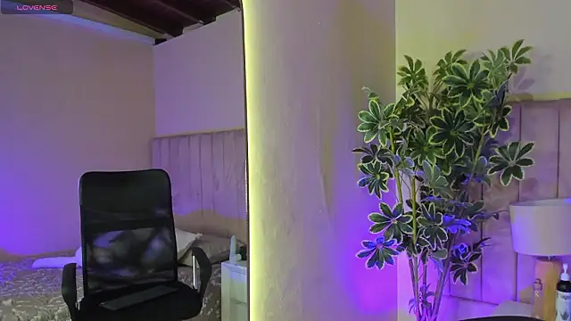 Chat XXX ao vivo de aries_unbound