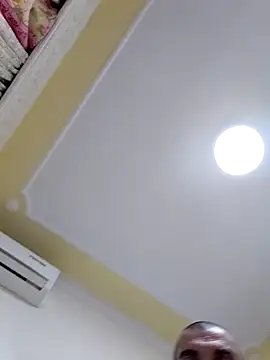 Chat XXX ao vivo de DOMINATOR_SIR-MASTER