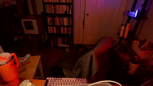 Rosiee69_: διαδικτυακό σόου στην κάμερα