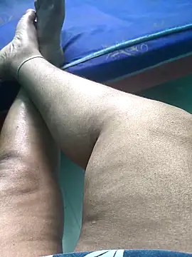 Villageanuty Adlı Modelin Canlı XXX Sohbeti