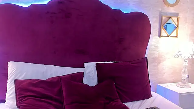 EllaEvanz Adlı Modelin Canlı XXX Sohbeti