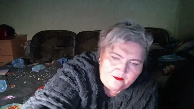 Lana555 Adlı Modelin Canlı XXX Sohbeti