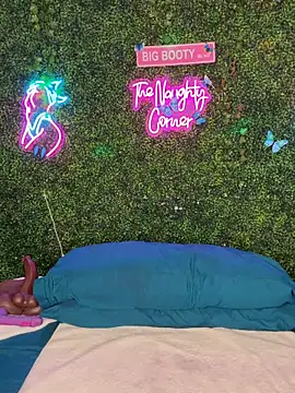 RenaThickAss' Live XXX Chat