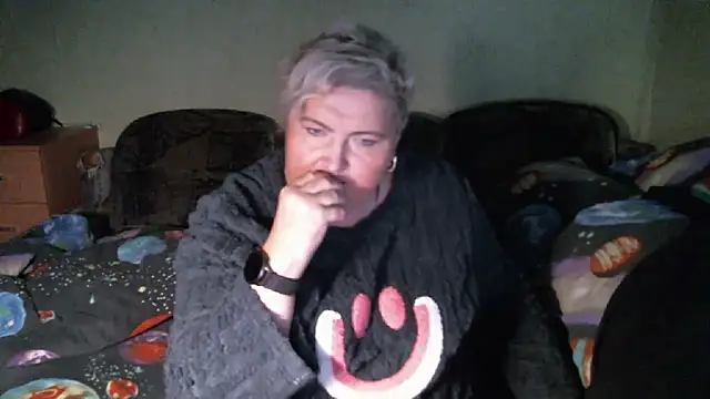 Lana555 即時 XXX 聊天