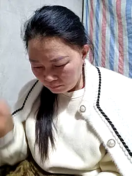 yoowwmrのライブXXXチャット