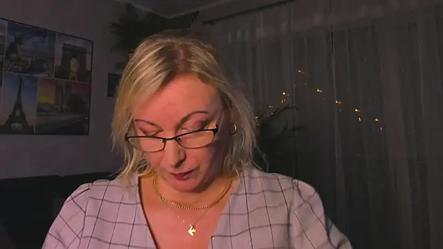 Show de vanessa_chat na webcam