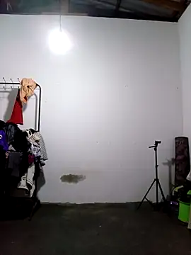 addicted_puzzy Chat XXX in diretta