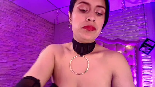 Roxanne_Han élő XXX-chatje