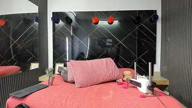 cloee-rabbyt's Live XXX Chat