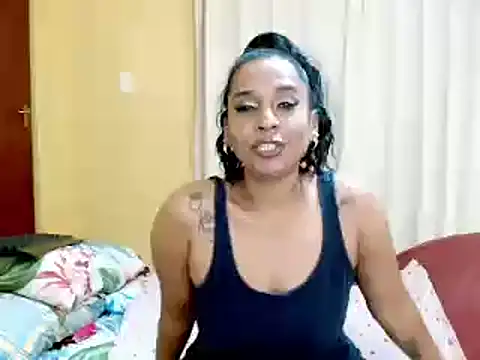 MiZzCreator's Live XXX Chat