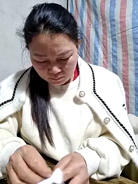 yoowwmr's Webcam Show